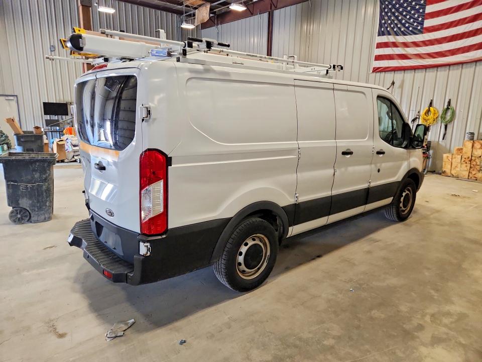 64484546 :رقم المزاد ، 1FTYE1ZM4KKA83567 vin ، 2019 Ford Transit مزاد بيع