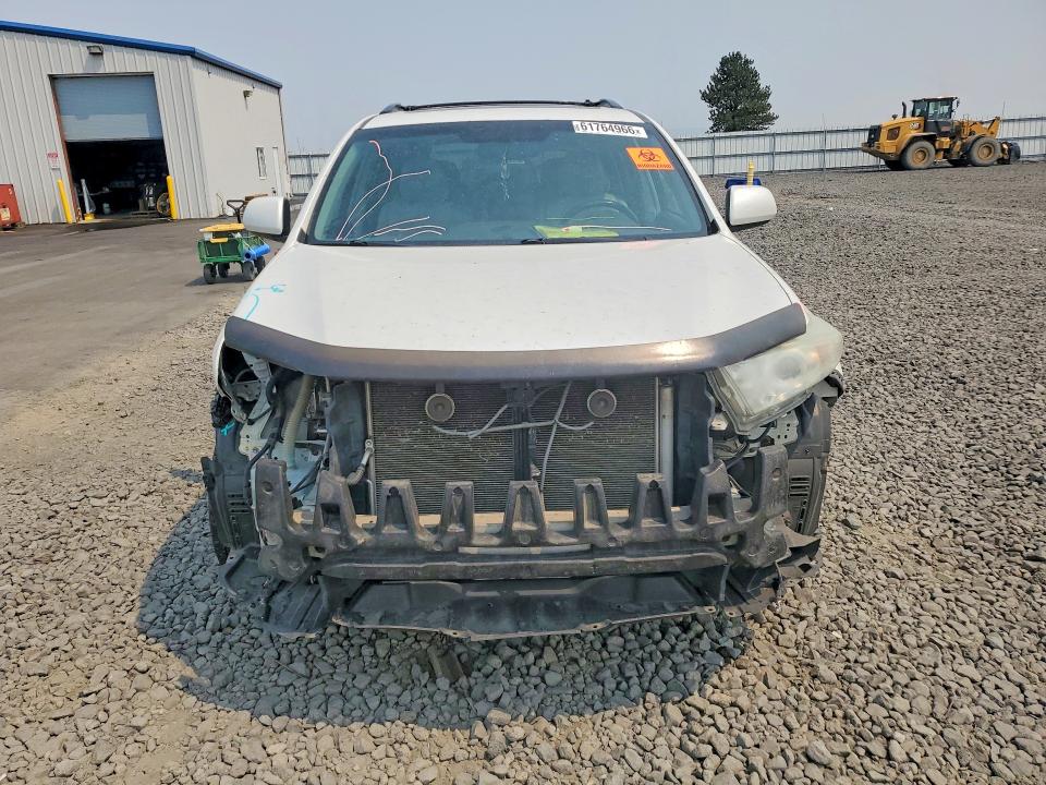 61764966 :رقم المزاد ، 5TDBK3EH1BS075681 vin ، 2011 Toyota Highlander مزاد بيع