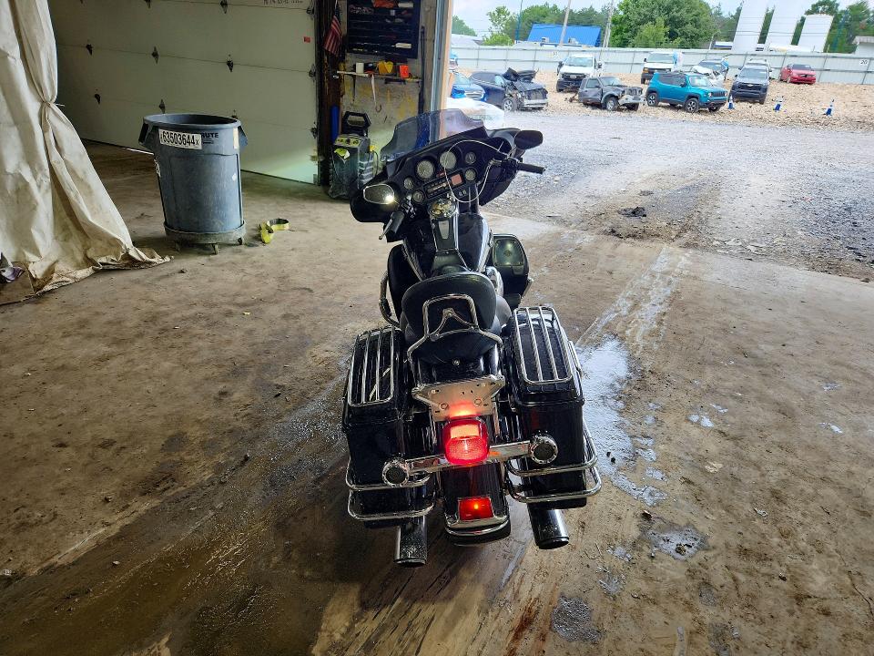 60471206 :رقم المزاد ، 1HD1FCW183Y601164 vin ، 2003 Harley-davidson Flhtcui مزاد بيع