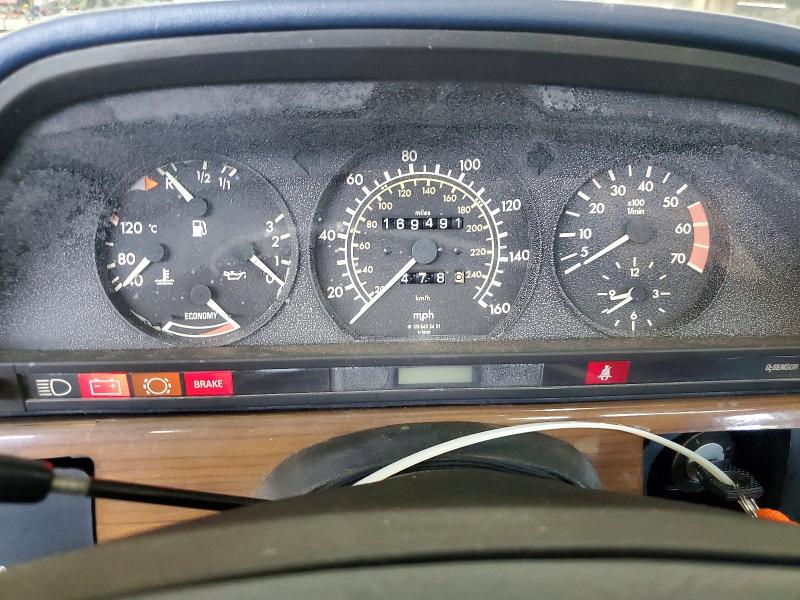 61250446 :رقم المزاد ، WDBCA44A3EA019226 vin ، 1984 Mercedes-benz 500 مزاد بيع