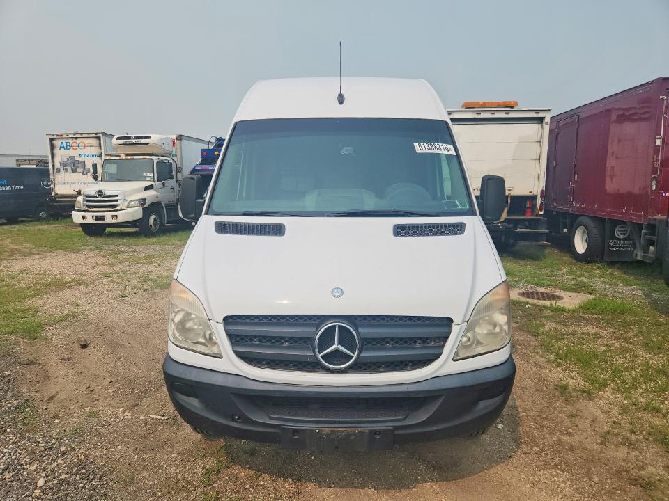 61388316 :رقم المزاد ، WD0PF445575203836 vin ، 2007 Dodge Sprinter مزاد بيع
