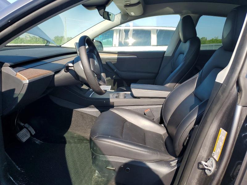 58744526 :رقم المزاد ، 7SAYGDEE9SF275268 vin ، 2025 Tesla Model Y مزاد بيع