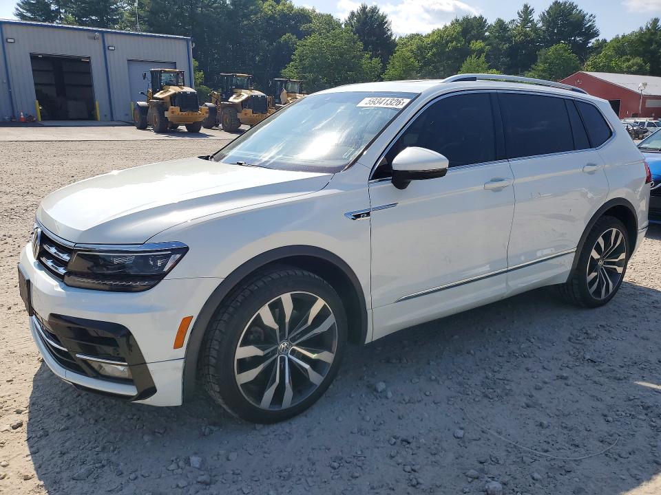 59341326 :رقم المزاد ، 3VV4B7AX3JM144755 vin ، 2018 Volkswagen Tiguan مزاد بيع