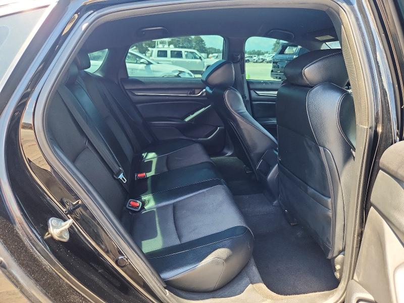 2018 Honda Accord მანქანა იყიდება აუქციონზე, vin: 1HGCV1F35JA030064, აუქციონის ნომერი: 61126246
