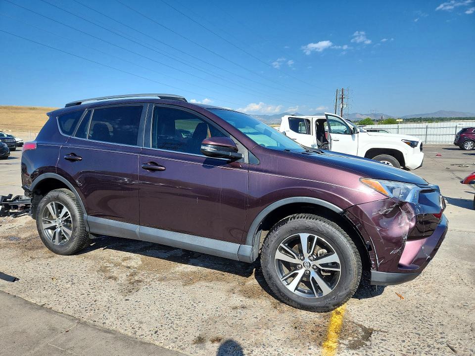 Aukcja sprzedaży 2017 Toyota Rav4, vin: 2T3RFREV8HW589904, numer aukcji: 61732526