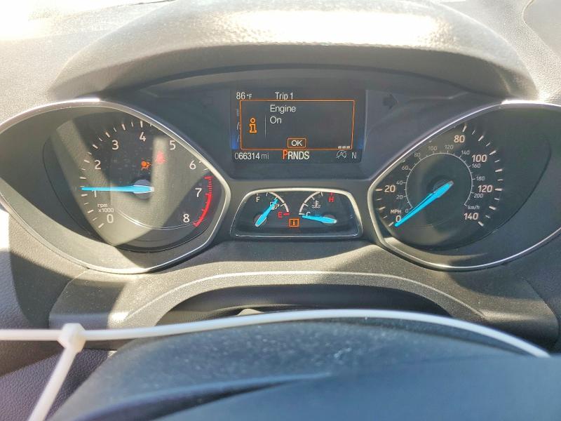 60975426 :رقم المزاد ، 1FMCU9JD7HUD42729 vin ، 2017 Ford Escape مزاد بيع