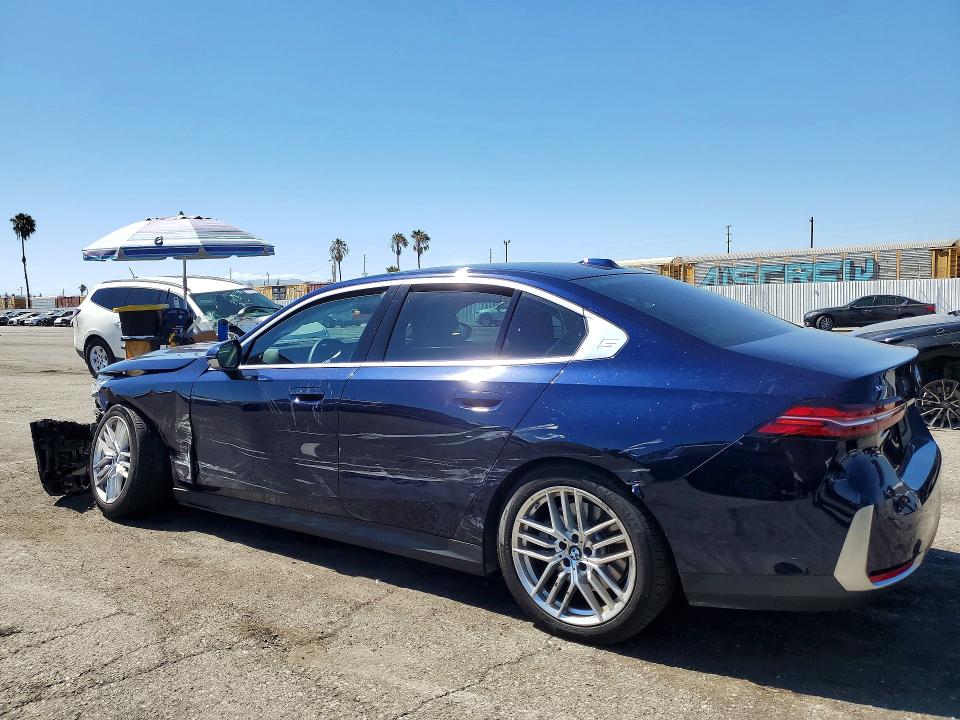 61623546 :رقم المزاد ، WBA63FJ07RCR92701 vin ، 2024 Bmw 540 مزاد بيع