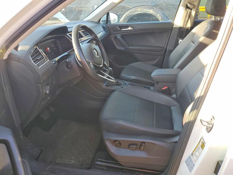 61777436 :رقم المزاد ، 3VV2B7AX5LM069521 vin ، 2020 Volkswagen Tiguan مزاد بيع