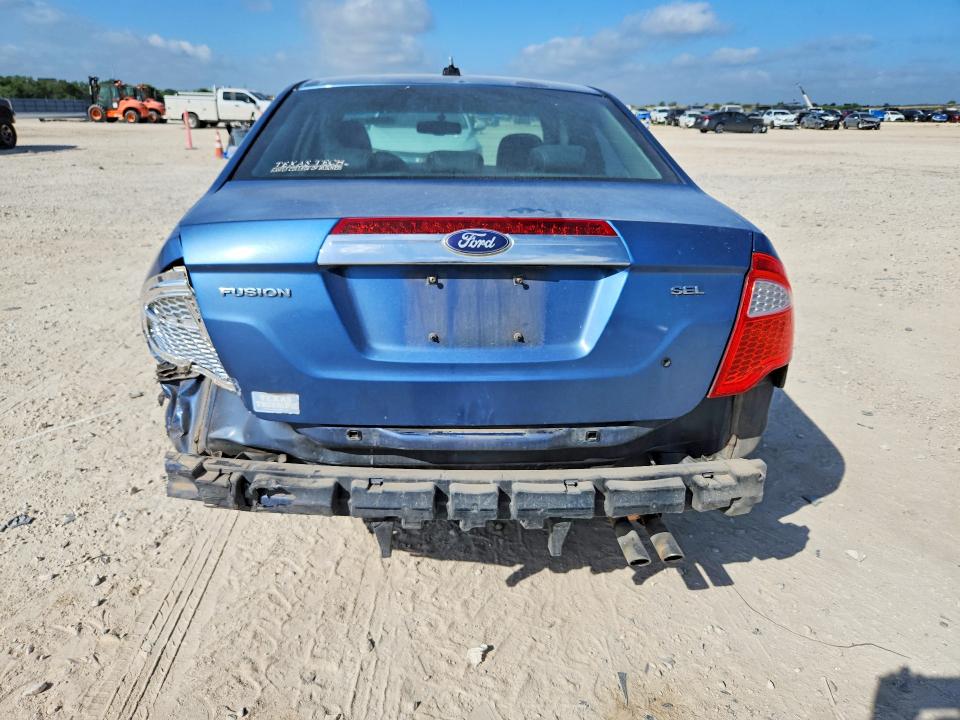 60084276 :رقم المزاد ، 3FAHP0JA4AR357663 vin ، 2010 Ford Fusion مزاد بيع