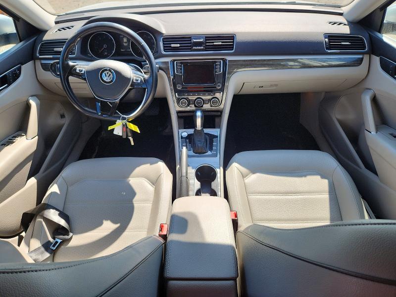 62112946 :رقم المزاد ، 1VWBA7A34JC008204 vin ، 2018 Volkswagen Passat مزاد بيع