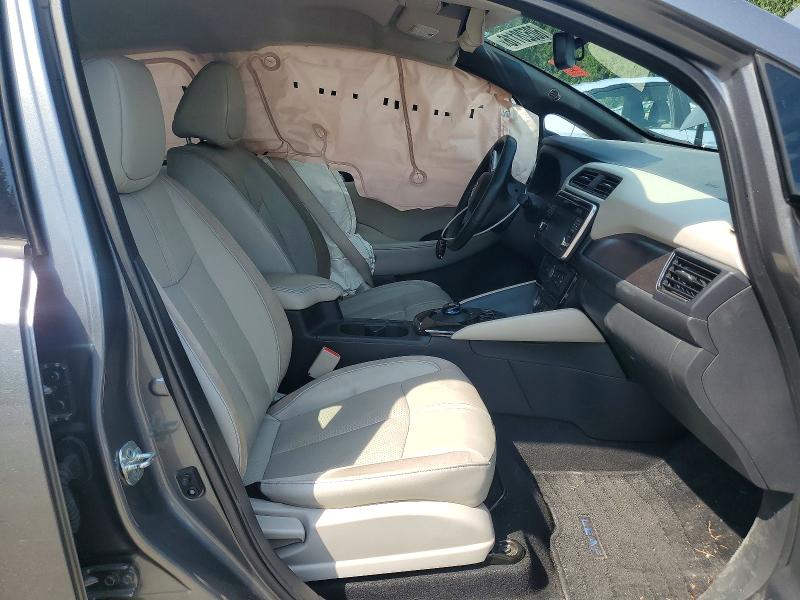 60528116 :رقم المزاد ، 1N4AZ1CP6JC302746 vin ، 2018 Nissan Leaf مزاد بيع
