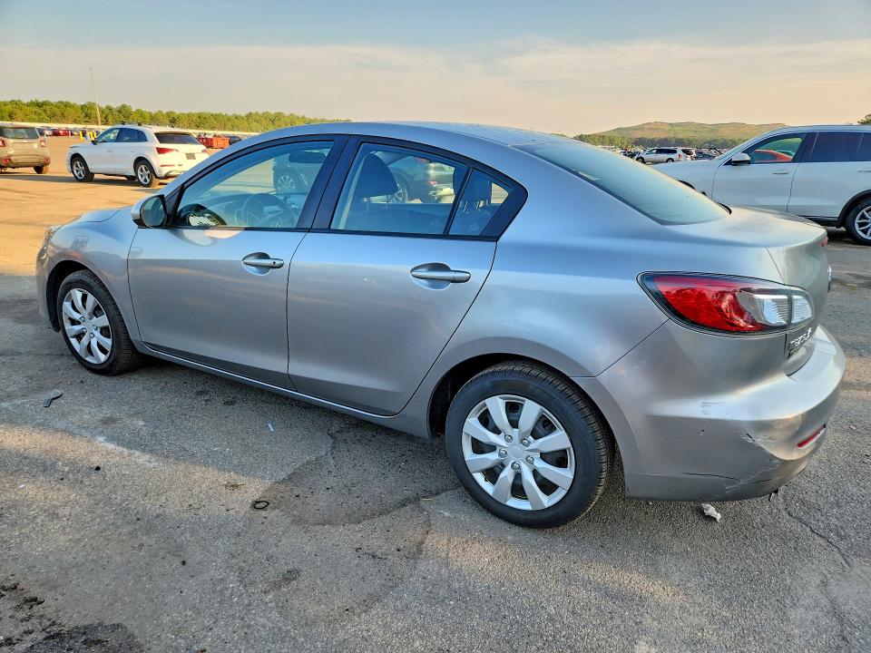 60888796 :رقم المزاد ، JM1BL1TG6D1705447 vin ، 2013 Mazda 3 مزاد بيع
