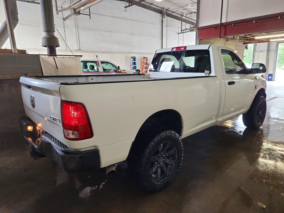 61221156 :رقم المزاد ، 3C6LR5AL7DG532329 vin ، 2013 Ram 2500 مزاد بيع