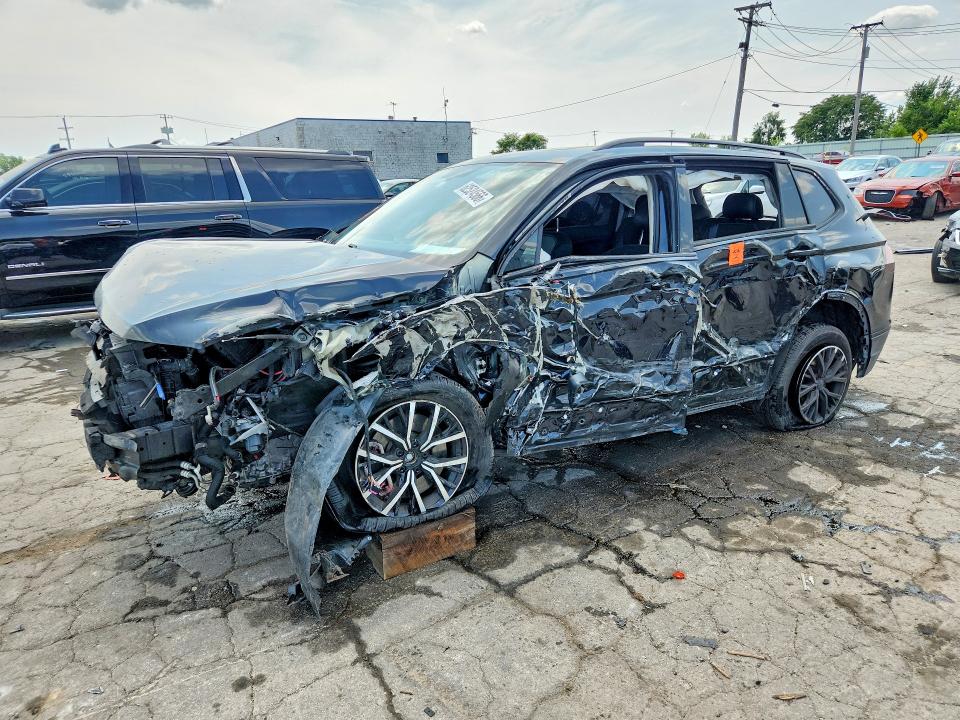 2021 Volkswagen Tiguan მანქანა იყიდება აუქციონზე, vin: 3VV2B7AX3MM077537, აუქციონის ნომერი: 62524566