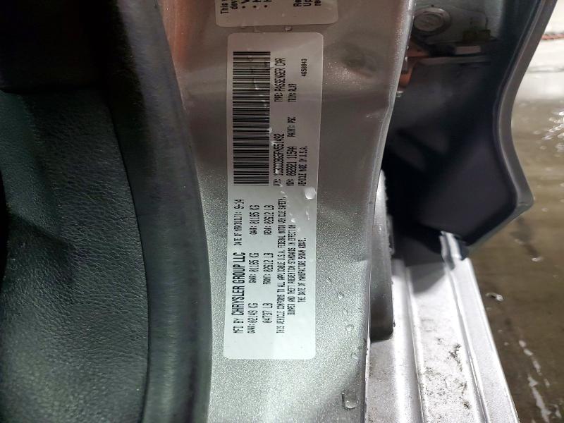 59880156 :رقم المزاد ، 1C3CCCBG5FN551492 vin ، 2015 Chrysler 200 مزاد بيع