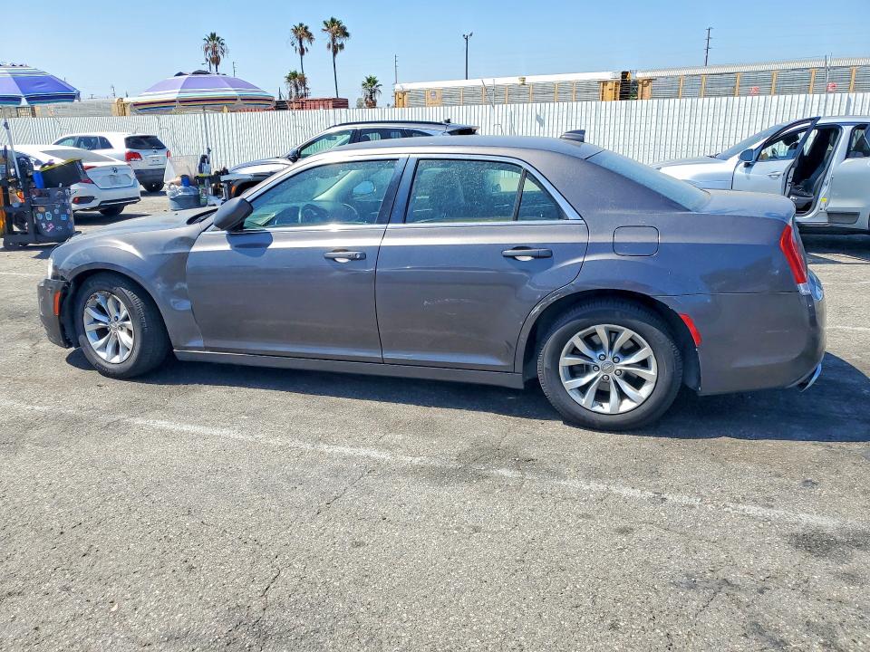 2015 Chrysler 300 მანქანა იყიდება აუქციონზე, vin: 2C3CCAAG9FH766386, აუქციონის ნომერი: 62529576