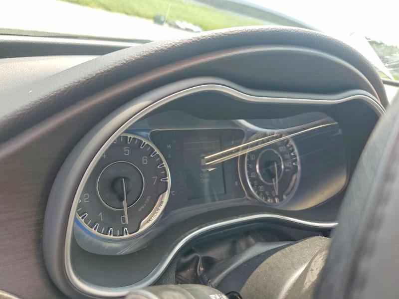 62830716 :رقم المزاد ، 1C3CCCAB8FN741227 vin ، 2015 Chrysler 200 مزاد بيع