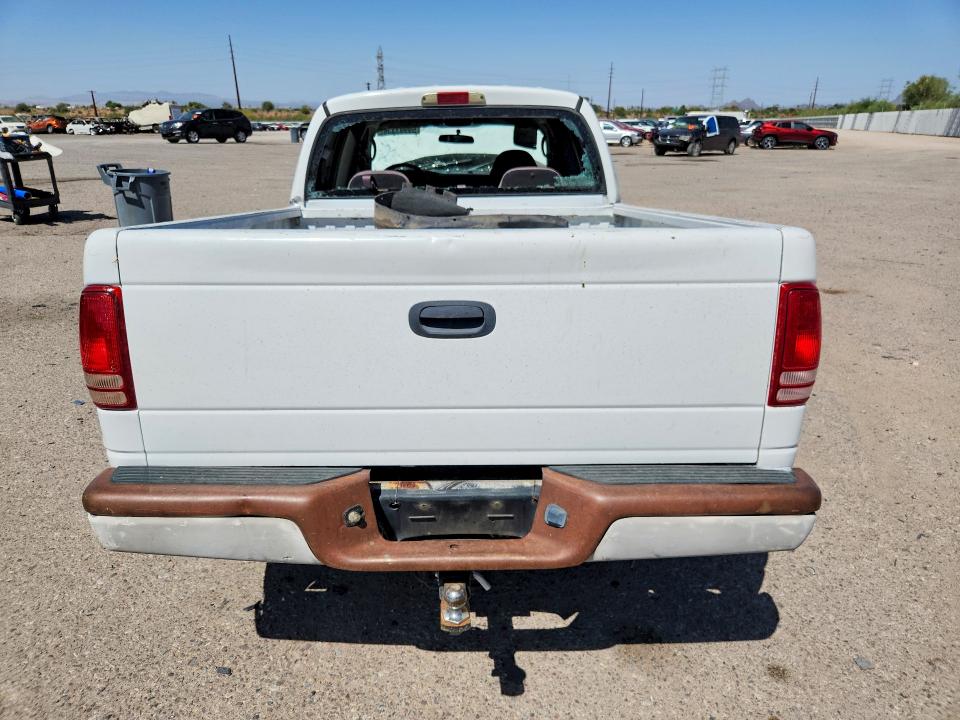 59993336 :رقم المزاد ، 1B7HL38N72S505097 vin ، 2002 Dodge Dakota مزاد بيع
