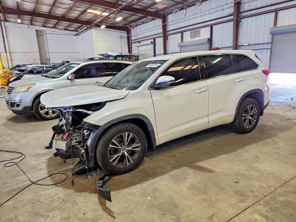 Продажа на аукционе авто 2017 Toyota Highlander, vin: 5TDZZRFH1HS189328, номер лота: 85608285