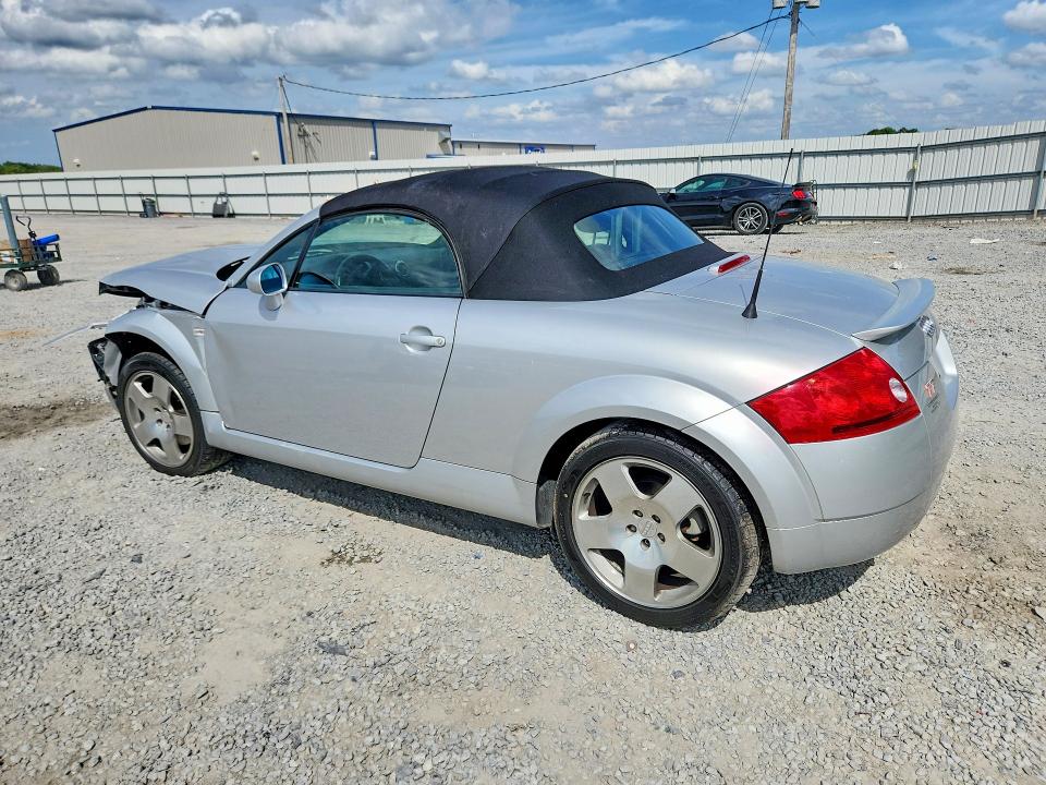 2001 Audi Tt მანქანა იყიდება აუქციონზე, vin: TRUUT28NX11034176, აუქციონის ნომერი: 62216456