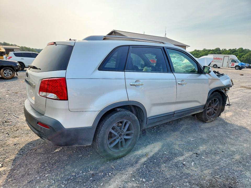 60753996 :رقم المزاد ، 5XYKT3A10BG102615 vin ، 2011 Kia Sorento مزاد بيع