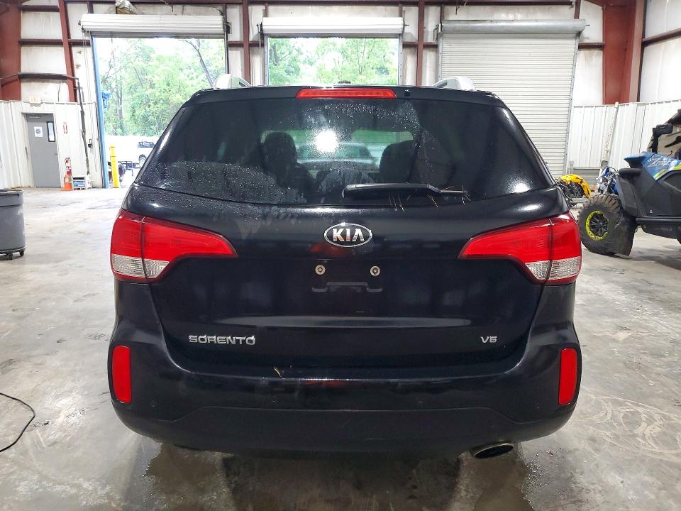 2015 Kia Sorento მანქანა იყიდება აუქციონზე, vin: 5XYKTDA78FG645548, აუქციონის ნომერი: 63013106
