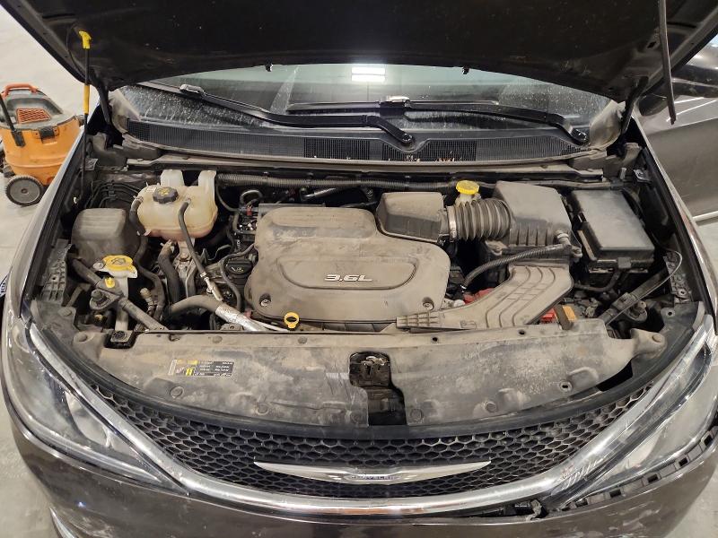 Auction sale of the 2017 Chrysler Pacifica, vin: 2C4RC1BG5HR571614, lot number: 61750286
