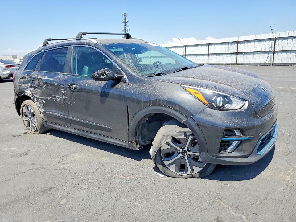 61197756 :رقم المزاد ، KNDCC3LG6L5072861 vin ، 2020 Kia Niro مزاد بيع