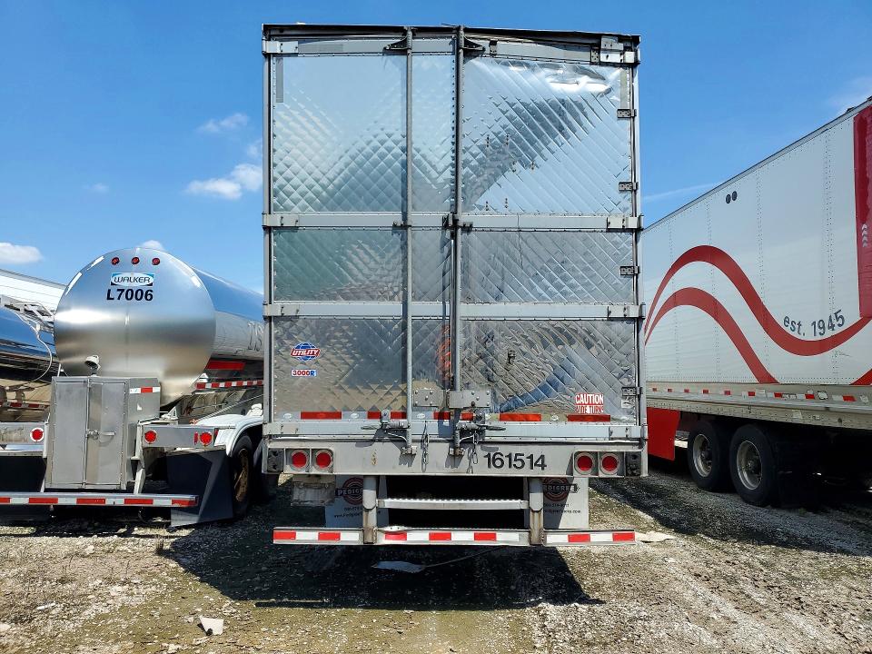 2016 Utility Trailer Trailer მანქანა იყიდება აუქციონზე, vin: 1UYVS2532GM411015, აუქციონის ნომერი: 58892096