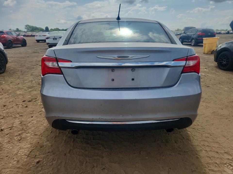 61427596 :رقم المزاد ، 1C3CCBCG0EN134501 vin ، 2014 Chrysler 200 مزاد بيع