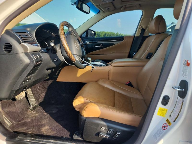 62614686 :رقم المزاد ، JTHBL5EF9G5140800 vin ، 2016 Lexus Ls مزاد بيع