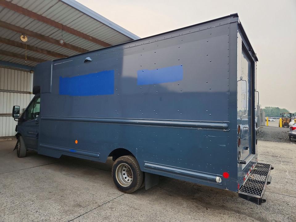 60456156 :رقم المزاد ، 1FDDF6P89MKA17190 vin ، 2021 Ford Transit مزاد بيع