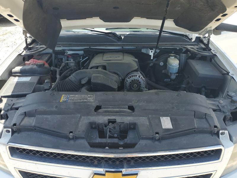 Продажа на аукционе авто 2009 Chevrolet Suburban, vin: 1GNFK26389R165876, номер лота: 59620146