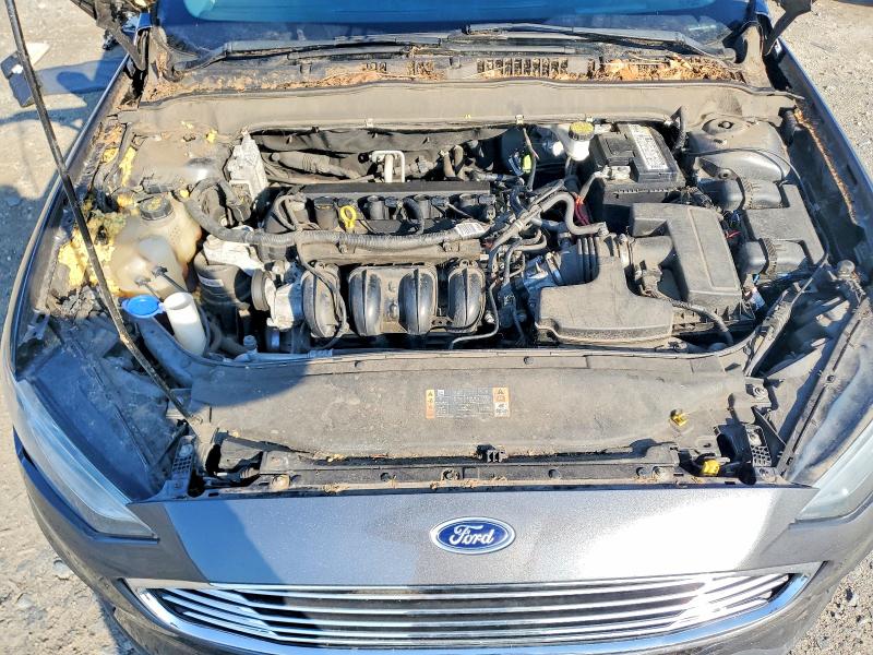 60589206 :رقم المزاد ، 3FA6P0G75KR102511 vin ، 2019 Ford Fusion مزاد بيع