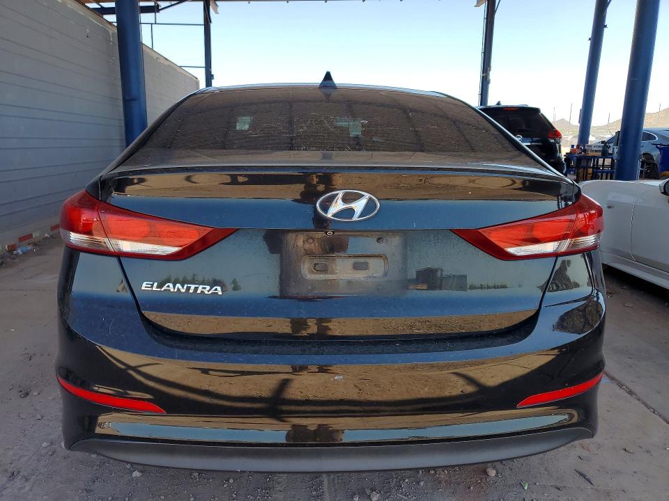 60555206 :رقم المزاد ، 5NPD84LF0JH292139 vin ، 2018 Hyundai Elantra مزاد بيع