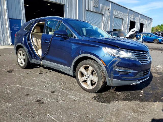 Продажа на аукционе авто 2017 Lincoln Mkc, vin: 5LMCJ1C90HUL49537, номер лота: 61040146