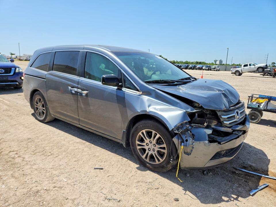 61944806 :رقم المزاد ، 5FNRL5H6XBB025934 vin ، 2011 Honda Odyssey مزاد بيع