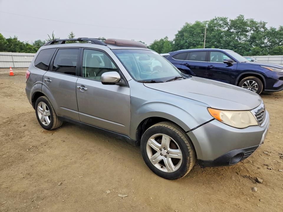 Auction sale of the 2009 Subaru Forester, vin: JF2SH636X9H742345, lot number: 61701336