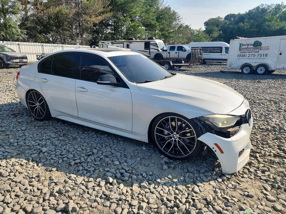 61702106 :رقم المزاد ، WBA3A9G5XDNP37969 vin ، 2013 Bmw 335 مزاد بيع