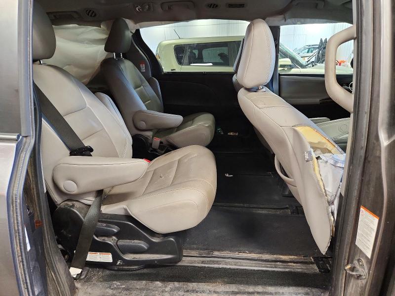 59609326 :رقم المزاد ، 5TDDK3DC0FS095389 vin ، 2015 Toyota Sienna مزاد بيع