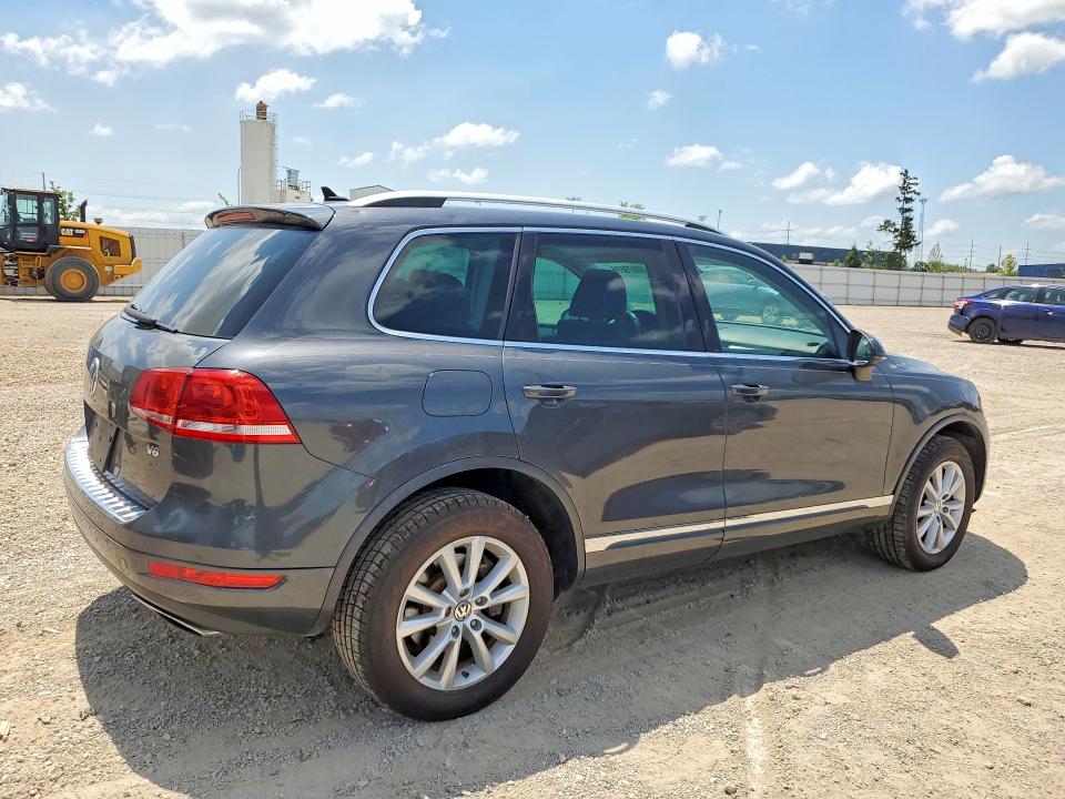 Продажа на аукционе авто 2014 Volkswagen Touareg, vin: WVGEF9BP2ED003917, номер лота: 60979596