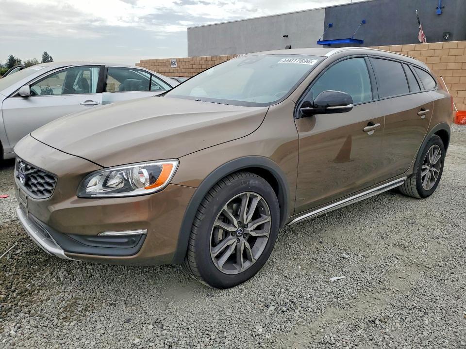 2018 Volvo V60 Cross Country მანქანა იყიდება აუქციონზე, vin: YV440MWK9J2058483, აუქციონის ნომერი: 59017696