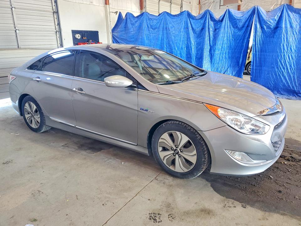 2014 Hyundai Sonata მანქანა იყიდება აუქციონზე, vin: KMHEC4A40EA105012, აუქციონის ნომერი: 63376646