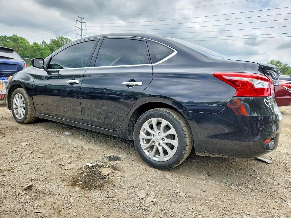 60453086 :رقم المزاد ، 3N1AB7AP4JL633479 vin ، 2018 Nissan Sentra مزاد بيع