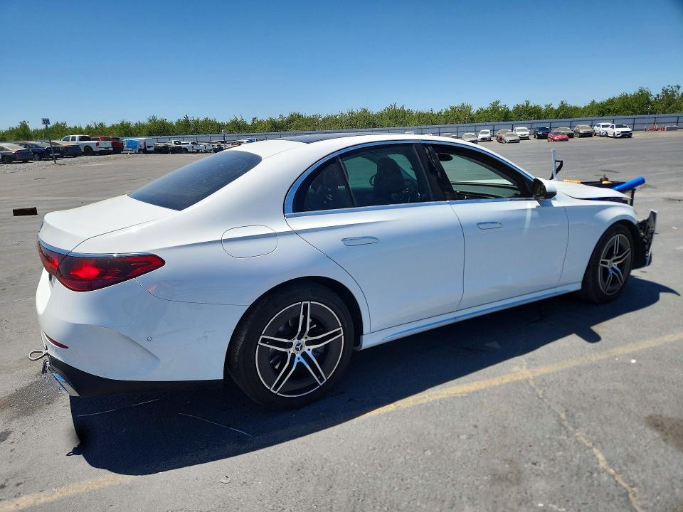 63429706 :رقم المزاد ، W1KLF4GB0SA156780 vin ، 2025 Mercedes-benz E مزاد بيع