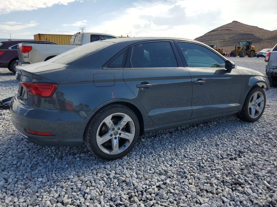 Продажа на аукционе авто 2017 Audi A3, vin: WAUAUGFF6H1038882, номер лота: 62700686
