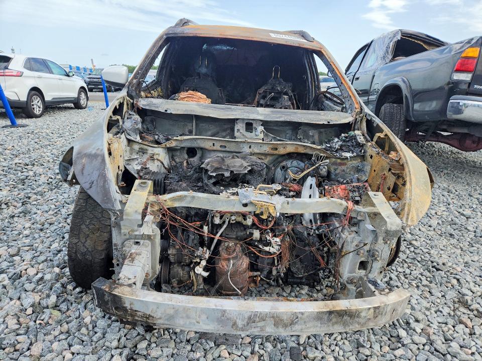 60244686 :رقم المزاد ، 1C4PJMCS6EW229187 vin ، 2014 Jeep Cherokee مزاد بيع