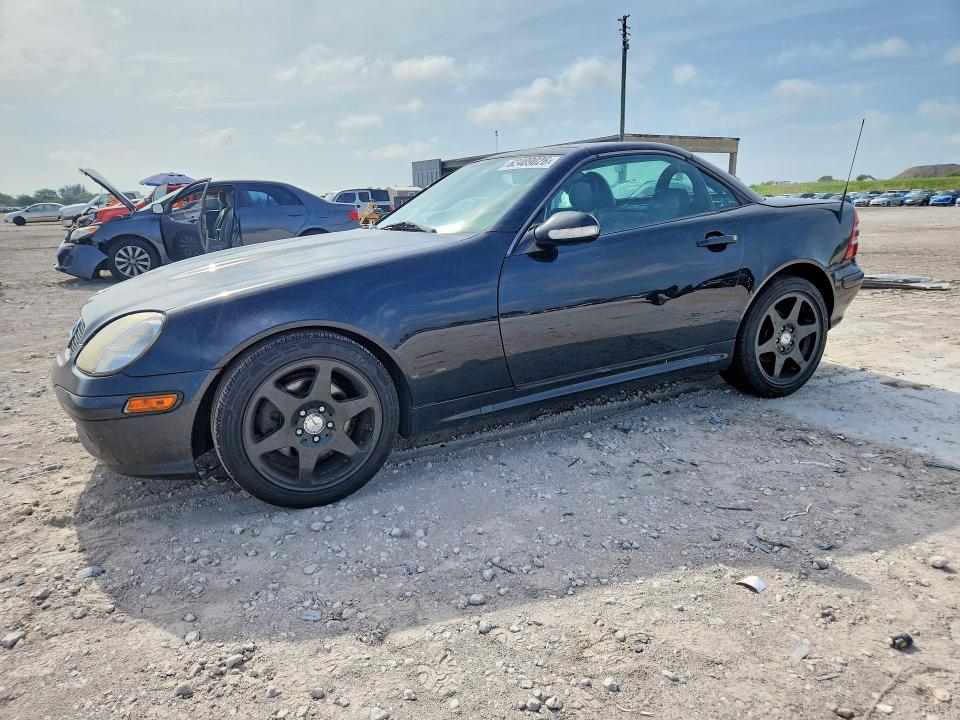 2001 Mercedes-benz Slk მანქანა იყიდება აუქციონზე, vin: WDBKK65F21F172126, აუქციონის ნომერი: 62489026