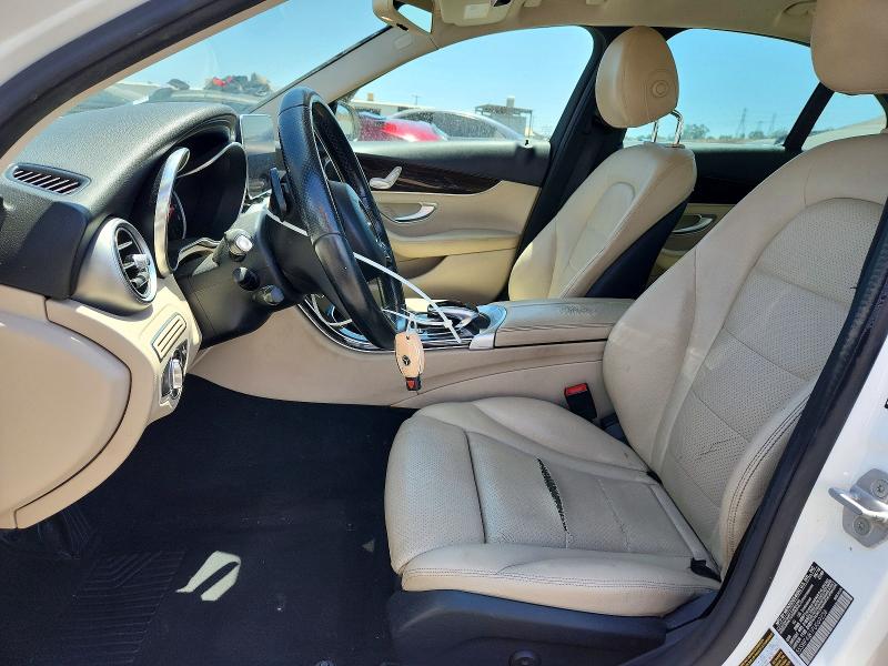 2015 Mercedes-benz C მანქანა იყიდება აუქციონზე, vin: 55SWF4JB1FU069238, აუქციონის ნომერი: 62356026
