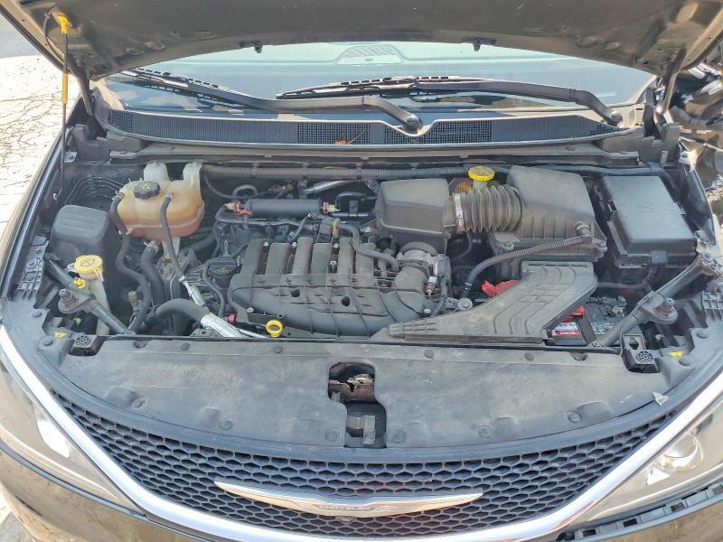 60492096 :رقم المزاد ، 2C4RC1GG9HR500974 vin ، 2017 Chrysler Pacifica مزاد بيع
